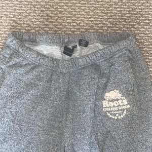 Roots sweatpants- salt & pepper